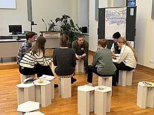 Gruppenarbeit beim Workshop Gruppenarbeit beim Workshop