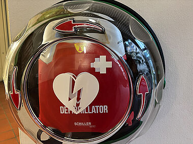 Defibrillator im Rathaus, Markt 1