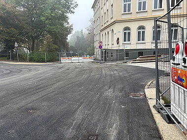 Baubereich Kreuzung am Friedrich-Engels-Platz kurz vor der Freigabe Baubereich Kreuzung am Friedrich-Engels-Platz kurz vor der Freigabe