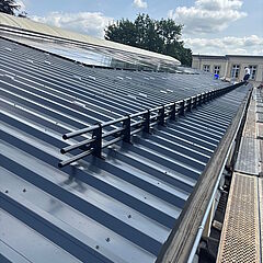 neues Dach mit PV-Anlage